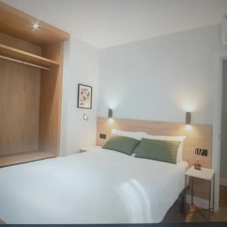 Apartment Victoria Lux 100 *